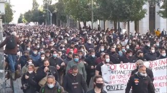 Estudiantes griegos toman las calles para luchar contra la militarización de las universidades