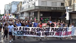 [Fotogalería] Importante marcha en apoyo a las y los trabajadores de Hey Latam en Rosario