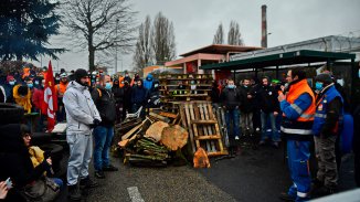 Francia: la lucha testigo de los petroleros de Grandpuits y sus protagonistas