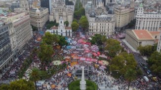 Miles se movilizaron en Argentina a 45 años del último golpe militar