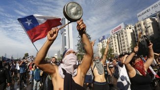 Protestas en Chile tras anuncio de Gobierno de frenar tercer retiro pensiones