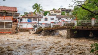 Huracán "Nora" deja severos daños en el occidente de México