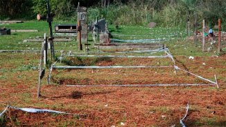 Vuelos de la muerte: exhumaron tumbas NN en cementerio de Entre Ríos