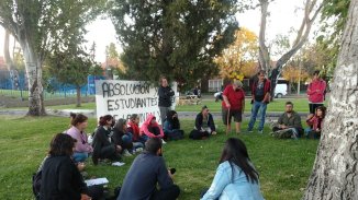 Suman apoyo a estudiantes y docentes criminalizadas en Río Negro