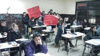 Los estudiantes de La Matanza se solidarizan con los trabajadores fueguinos