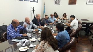 El PJ de Jujuy recibe al interventor con los funcionarios de siempre