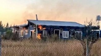 El odio pasó de las palabras a los hechos: hombre incendió la casa de una pareja de lesbianas