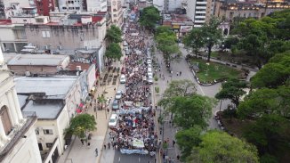 UNT: miles de estudiantes y docentes se movilizaron contra los vetos de Milei y Jaldo y por presupuesto educativo