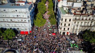 Argentina: cientos de miles marcharon contra Milei y el odio y discriminación como políticas de Estado