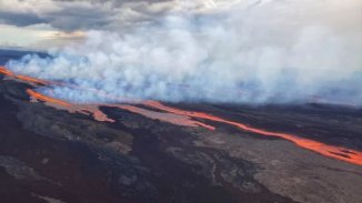 Mauna Loa: el volcán activo más grande del mundo entró en erupción en Hawái 