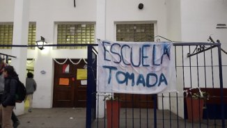 Enam: toma del colegio contra el Operativo Aprender