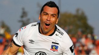 Goleador del Colo Colo anuncia que el plantel se sumará a protestas de la rebelión popular chilena