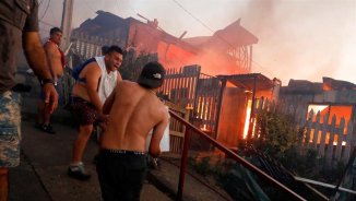 Chile: incendio en Valparaíso destruye 120 viviendas en la víspera de Navidad