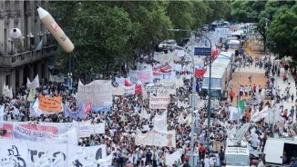 Cerró la paritaria nacional: docentes tendrán que trabajar tres cargos para llegar a la canasta familiar