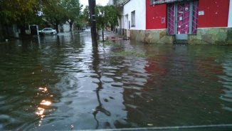 Detrás de la lluvia, sale a flote la miseria