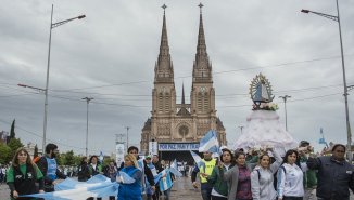 Luján: plegarias por la unidad peronista y una “resistencia” con mucha miseria y poco aguante