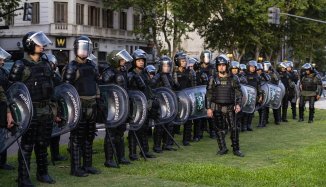 Exigen la liberación de los detenidos en la represión a la movilización de jubilados y jubiladas 