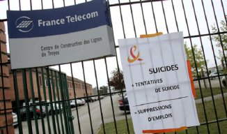 Juicio a ejecutivos de Telecom Francia responsabilizados por el suicidio de 35 empleados