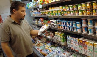 La leche, un bien de lujo: se registró el consumo más bajo desde el 2003