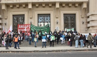 Santa Fe: Docentes paran por 48 horas en reclamo de la reapertura de paritarias