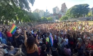 Basta de mentiras Milei: miles en el Parque Lezama por los derechos de la diversidad sexual y los feminismos