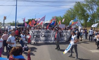 Fiske: accion común entre estudiantes universitarios y la docencia provincial en Ruta 22