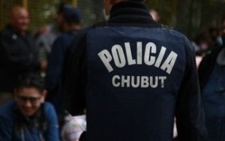 Denuncian apremios ilegales de la policía de Trelew