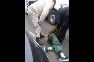 Un feriante es detenido y golpeado por la GUM y la policía en Rosario