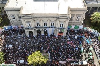 "Todos a las calles": usuarios y trabajadores de la salud convocan a la Marcha Federal 