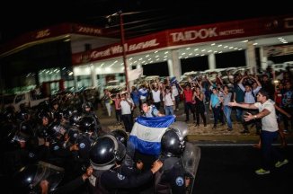 Nicaragua: Ortega anuncia que revoca la reforma previsional, tras protestas y más de 30 muertos 