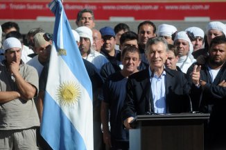 Macri también atacó las leyes contra los despidos