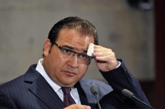 Investigan empresas ligadas a Javier Duarte, Congreso nombra gobernador interino