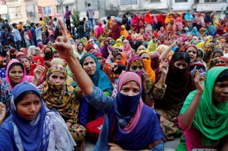 Las trabajadoras textiles de Bangladesh protestan por cuarto día consecutivo