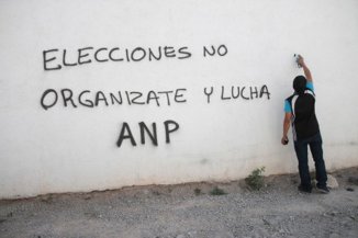 “Votar es apoyar a narcopolíticos”: madres y padres de Ayotzinapa