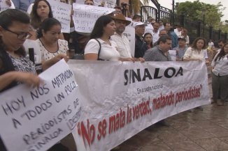 Sinaloa: marchan periodistas por justicia para Javier Valdez