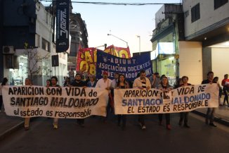 Masiva marcha en Tucumán por la aparición con vida de Santiago Maldonado