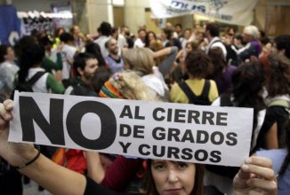 Docentes y familias rechazan el cierre de grado en una escuela pública de Floresta