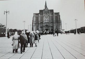 La relación entre la Iglesia y el genocidio es imborrable