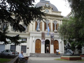 UNLP: tras cuarenta años, podrían remover a docentes ligados a la dictadura