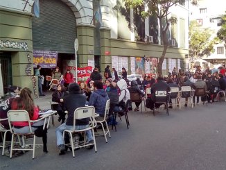 Con clases públicas, se expande el paro docente por toda la UBA