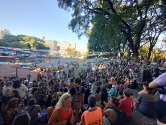 Colectivos feministas convocan marcha del Día Internacional de las Mujeres en el centro porteño “contra el estafador de Milei”