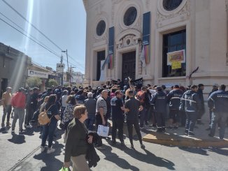 Municipales se imponen frente a la intendencia y el gobierno provincial