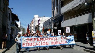 Por una lista independiente de les estudiantes y la izquierda para recuperar el CUEH