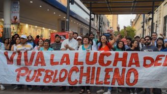 El Frente de Izquierda cerró su campaña apoyando al pueblo chileno