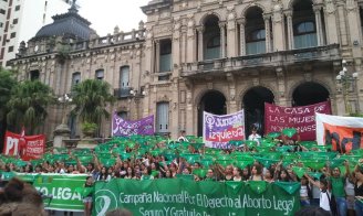 Pañuelazo en repudio al incumplimiento de la ILE en Jujuy