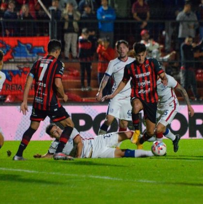 Patronato 3 - San Lorenzo 2: Increíble partido se le escapa al Ciclón en 7 minutos fatales