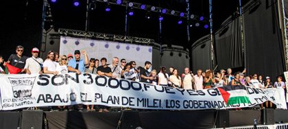 El Encuentro Memoria, Verdad y Justicia llenó este 24 de marzo la Plaza de Mayo: "Son 30.000, fue y es genocidio"