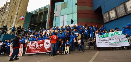 Trabajadores de Walmart marcharon junto a profesores en Antofagasta