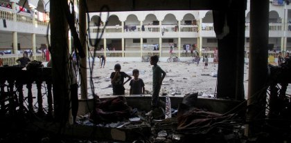 Crece la condena a Israel por atacar una escuela en Gaza matando más de 90 personas