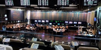 Acciones argentinas cayeron hasta el 10% impulsadas por caída en Wall Street